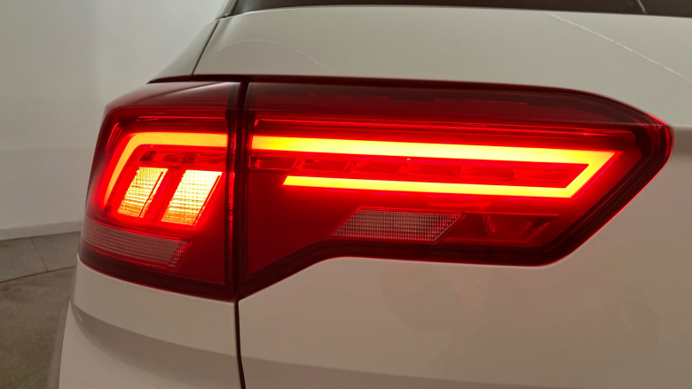 Volkswagen T-Roc 1.5 TSI EVO Design 5dr Petrol Hatchback